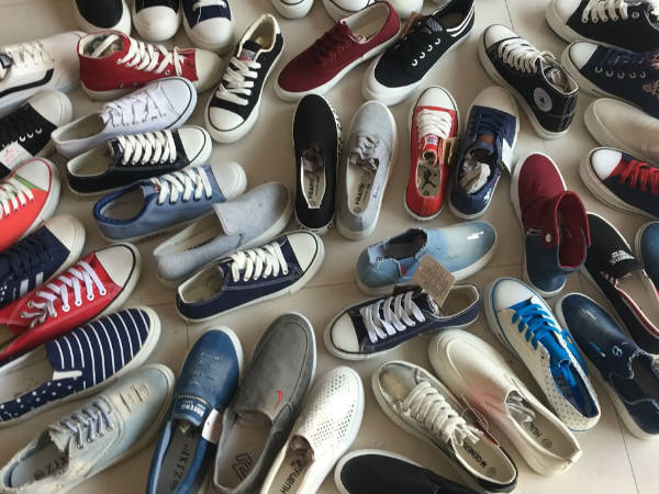 3元地摊鞋子批发货源,分享几个摆摊的要点!
