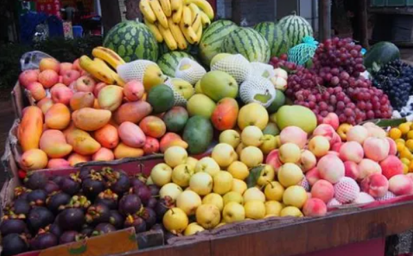 流动水果摊生意好做吗?路边卖水果加盟赚钱吗?